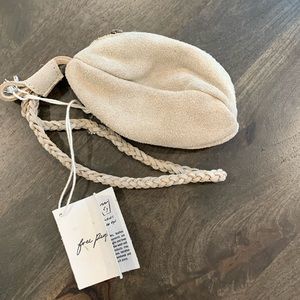 NWT  Free People Kingsley 100% suede leather wristlet